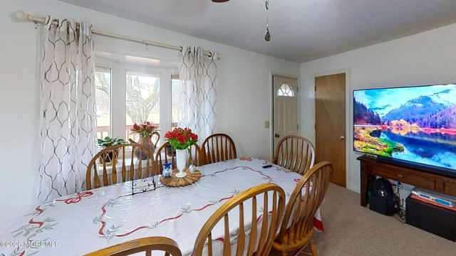 170-174 W Millstream Road, Cream Ridge, NJ 08514