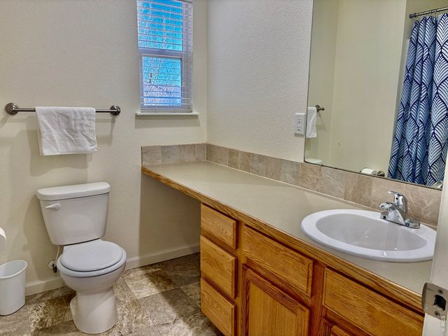 3117 Swan Point Dr, Evans, CO 80620