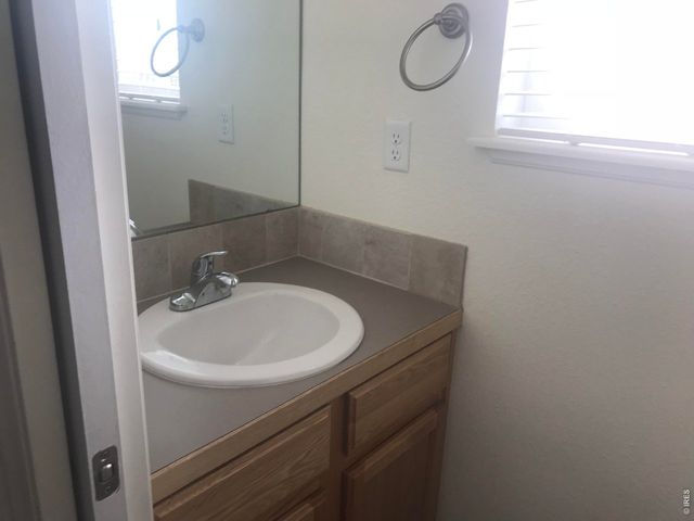 3117 Swan Point Dr, Evans, CO 80620