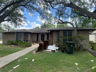 3733 Mendenhall Dr, Corpus Christi, TX 78415