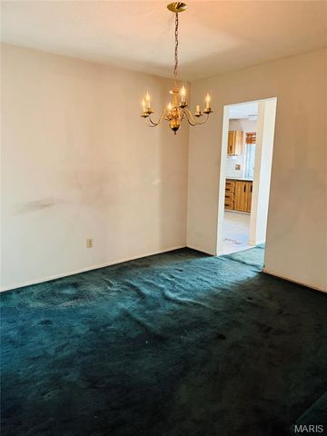 12670 Treeyard Lane, St Louis, MO 63138