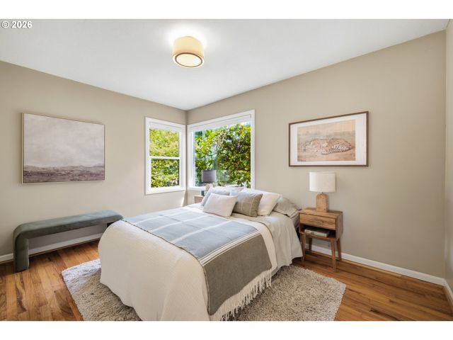 1233 Ne 76TH Ave, Portland, OR 97213