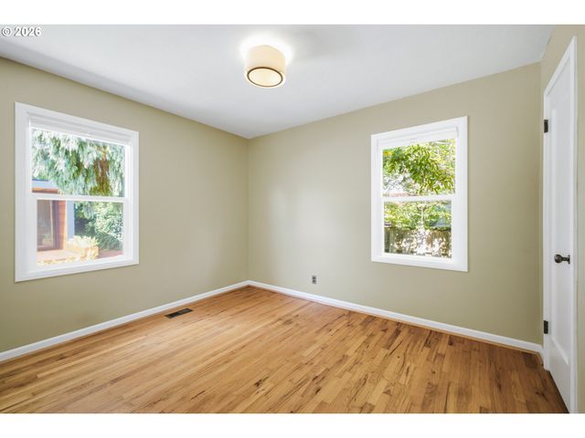 1233 Ne 76TH Ave, Portland, OR 97213