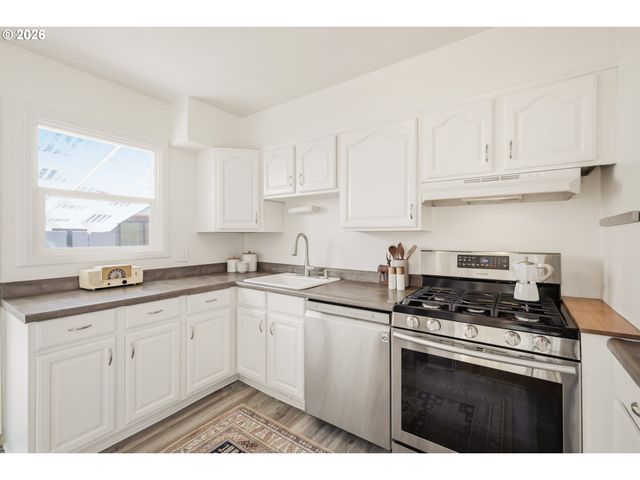 1233 Ne 76TH Ave, Portland, OR 97213