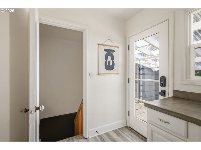 1233 Ne 76TH Ave, Portland, OR 97213