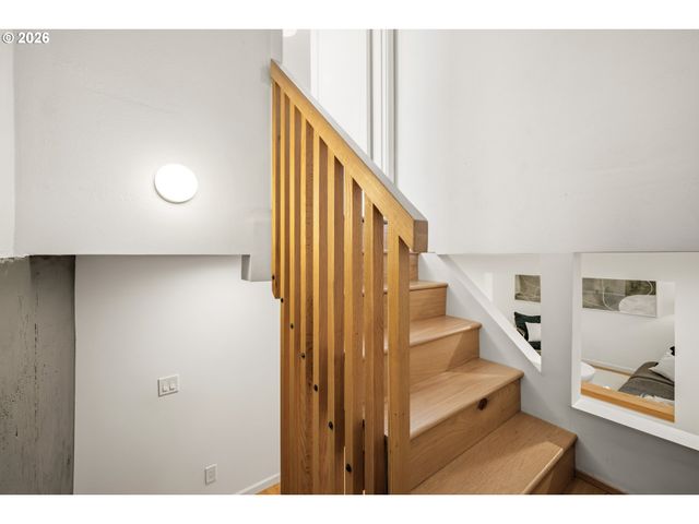 1233 Ne 76TH Ave, Portland, OR 97213