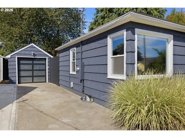 1233 Ne 76TH Ave, Portland, OR 97213