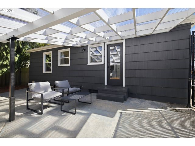 1233 Ne 76TH Ave, Portland, OR 97213