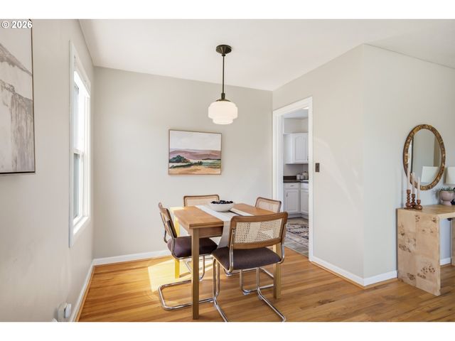1233 Ne 76TH Ave, Portland, OR 97213