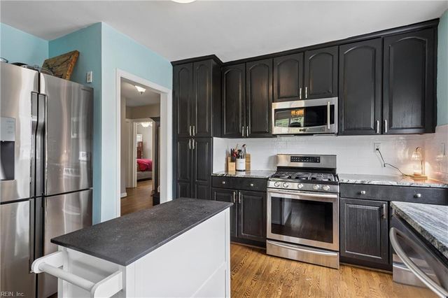 25 Lodge RD, Poquoson, VA 23662