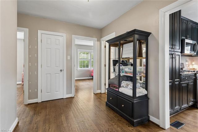 25 Lodge RD, Poquoson, VA 23662