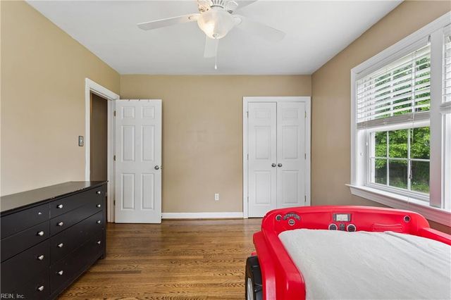 25 Lodge RD, Poquoson, VA 23662