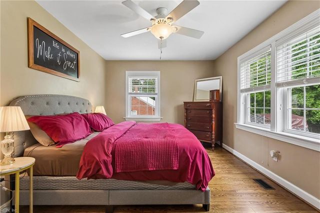 25 Lodge RD, Poquoson, VA 23662