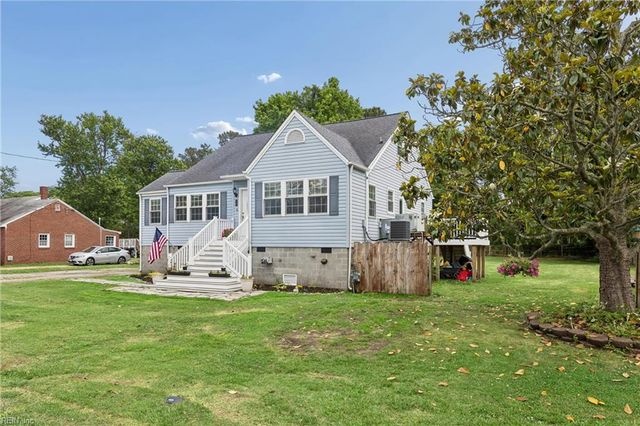25 Lodge RD, Poquoson, VA 23662