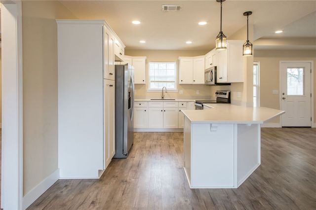 4758 Otter Creek Circle, Blackshear, GA 31516