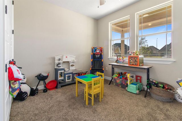 13510 Fallbrook Circle, Mont Belvieu, TX 77535