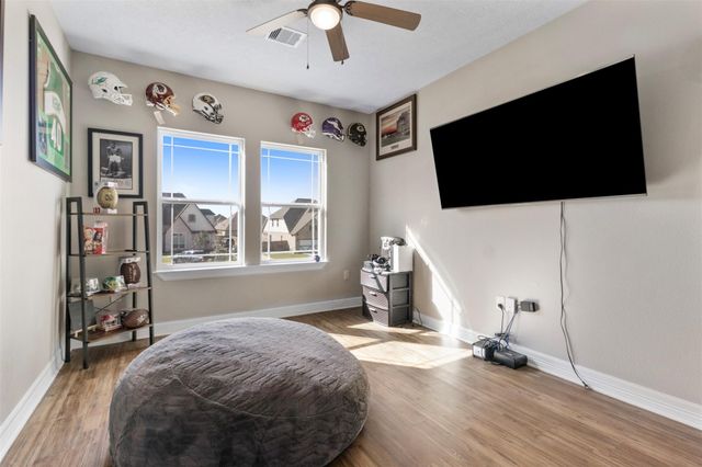 13510 Fallbrook Circle, Mont Belvieu, TX 77535