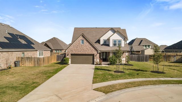 13510 Fallbrook Circle, Mont Belvieu, TX 77535