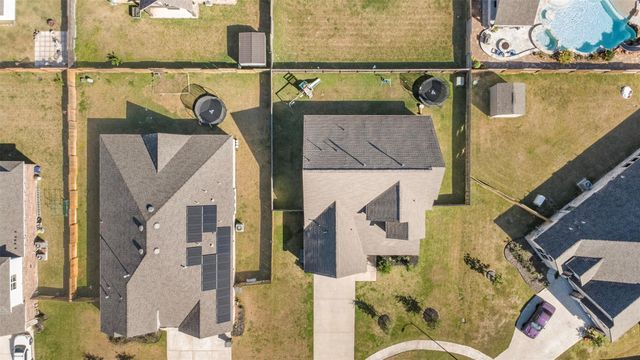 13510 Fallbrook Circle, Mont Belvieu, TX 77535