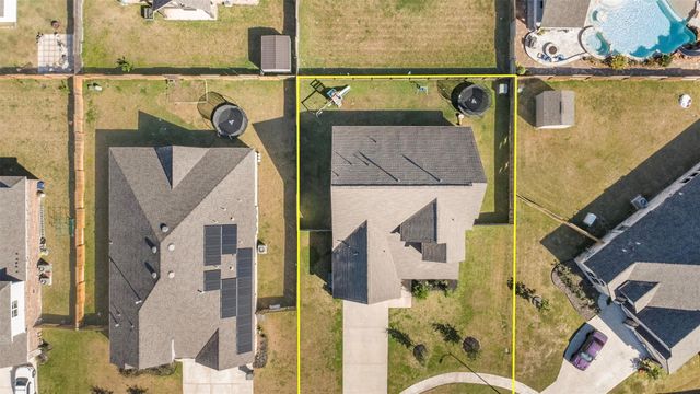 13510 Fallbrook Circle, Mont Belvieu, TX 77535