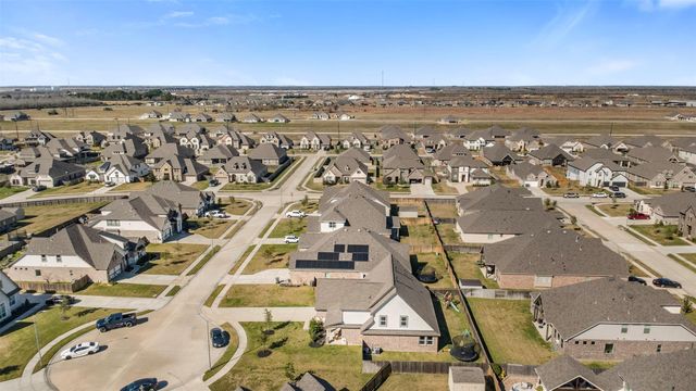 13510 Fallbrook Circle, Mont Belvieu, TX 77535