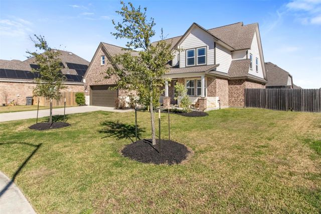 13510 Fallbrook Circle, Mont Belvieu, TX 77535