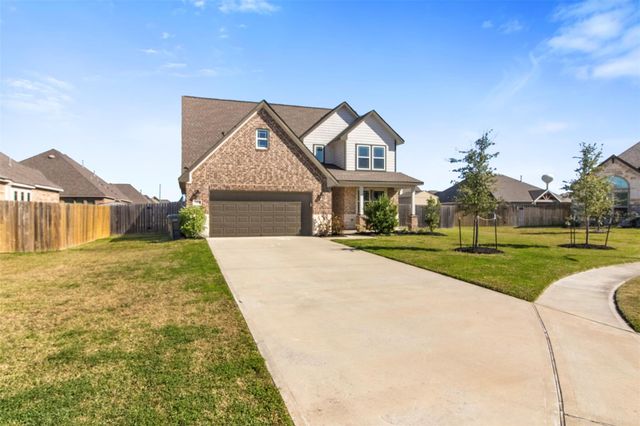 13510 Fallbrook Circle, Mont Belvieu, TX 77535