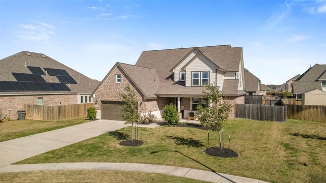 13510 Fallbrook Circle, Mont Belvieu, TX 77535