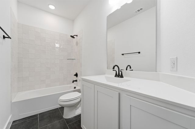 225 Charismatic Road, Waxahachie, TX 75165