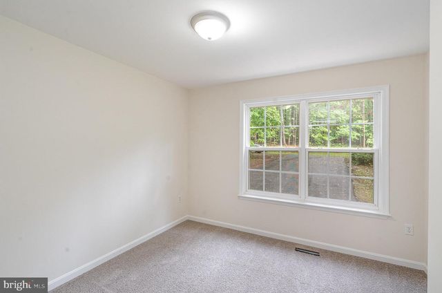 114 DRAGOON DR, Montross, VA 22520