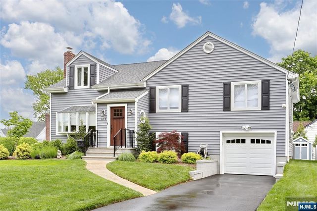616 Bogert Road, River Edge, NJ 07661