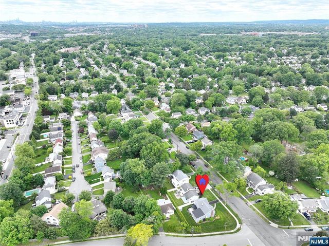 616 Bogert Road, River Edge, NJ 07661