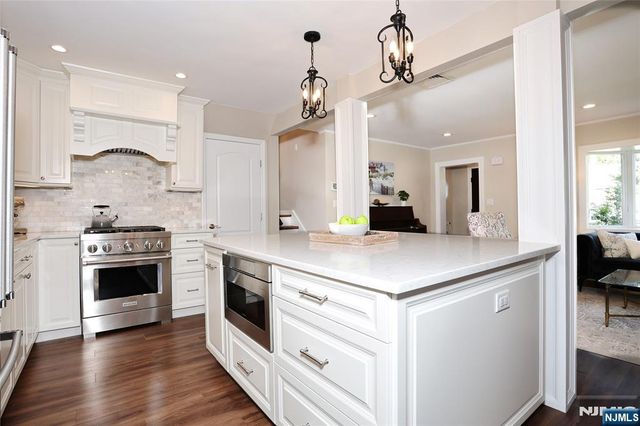 616 Bogert Road, River Edge, NJ 07661