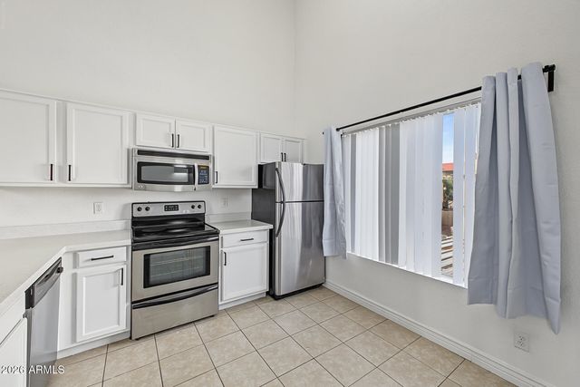 4828 W ORANGEWOOD Avenue 202, Glendale, AZ 85301