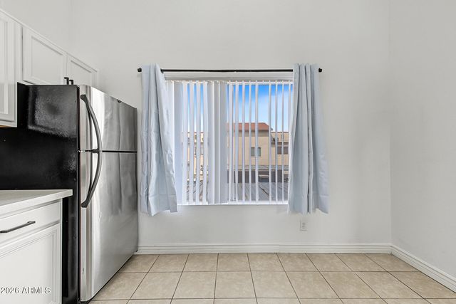 4828 W ORANGEWOOD Avenue 202, Glendale, AZ 85301