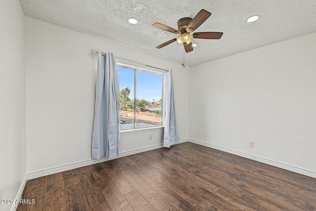 4828 W ORANGEWOOD Avenue 202, Glendale, AZ 85301