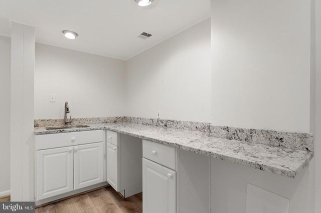 7009 LOCH LOMOND DR, Bethesda, MD 20817