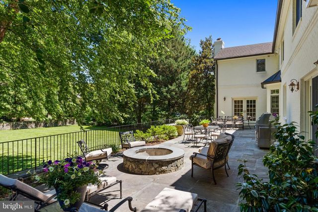 7009 LOCH LOMOND DR, Bethesda, MD 20817