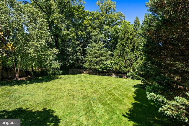 7009 LOCH LOMOND DR, Bethesda, MD 20817