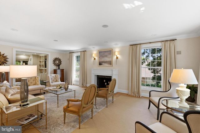 7009 LOCH LOMOND DR, Bethesda, MD 20817