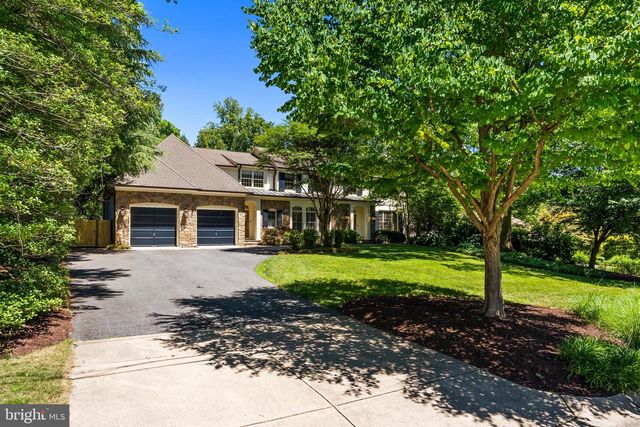 7009 LOCH LOMOND DR, Bethesda, MD 20817