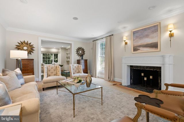 7009 LOCH LOMOND DR, Bethesda, MD 20817