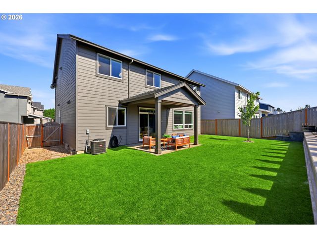10583 Se LEOPARD Ln, Damascus, OR 97089
