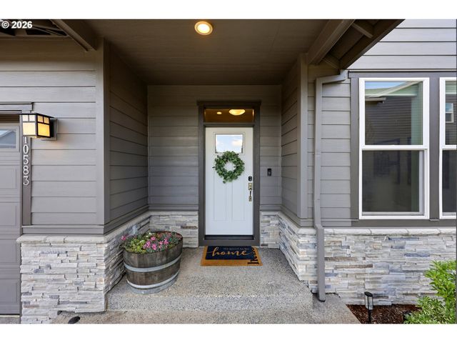 10583 Se LEOPARD Ln, Damascus, OR 97089