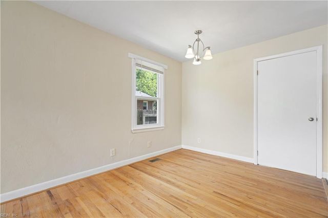 1035 Willingham ST, Norfolk, VA 23505