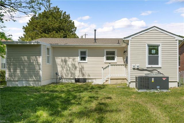 1035 Willingham ST, Norfolk, VA 23505