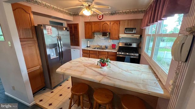 7 WRIGHT AVE, Stratford, NJ 08084