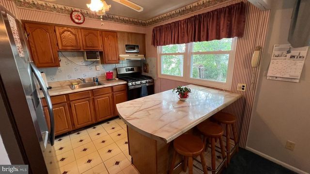 7 WRIGHT AVE, Stratford, NJ 08084