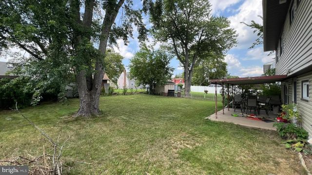 7 WRIGHT AVE, Stratford, NJ 08084