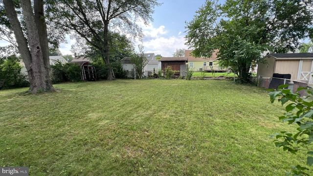 7 WRIGHT AVE, Stratford, NJ 08084